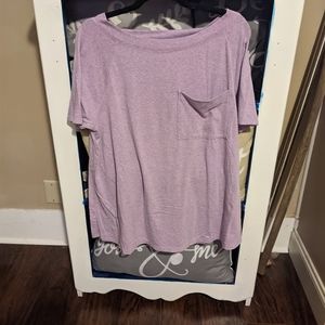 Discount Divas Front pocket short sleeve top 💜